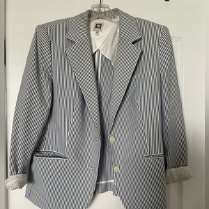 Women’s blazer